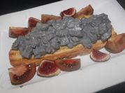 Una foto de tostada de higos