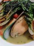 Green curry mussels