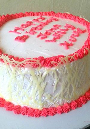 A picture of White chocolate cage.