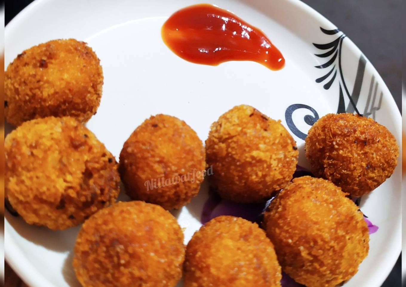 Aloo bread snacks / Aloo bread rolls