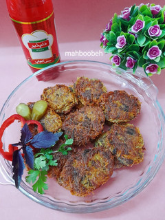عکسی از دستور کتلت گوشت با تخم مرغ 😉