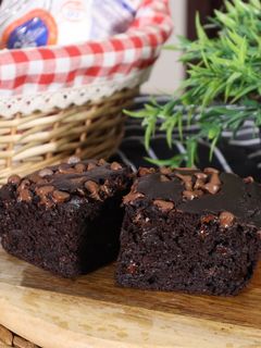 صورة لوصفة براونيز بالتمر صحي ولذيذ