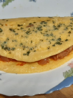 Una foto de Tortilla de atún y tomate