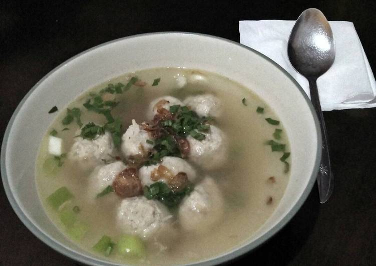 Cara Gampang Menyiapkan Bakso ikan tuna dan ayam yang Lezat Sekali