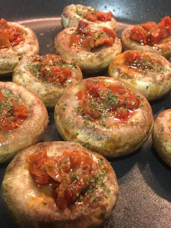Una foto de Champiñones rellenos de chistorra