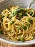 Vegetarian Carbonara with Peas