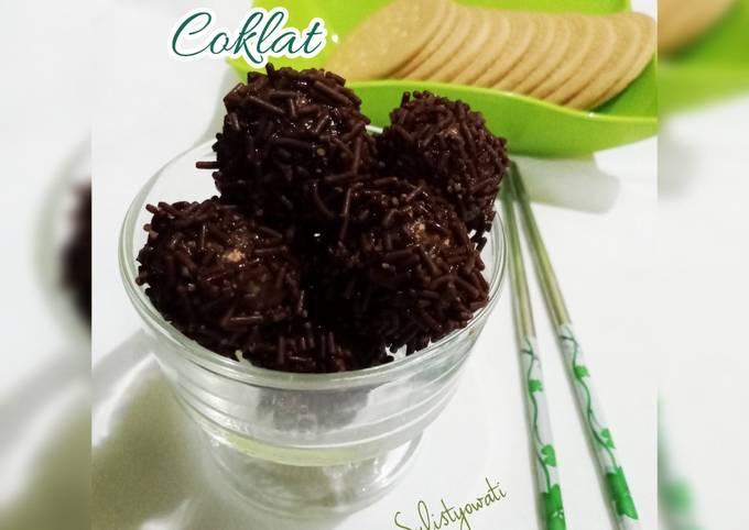 Bola-bola Coklat