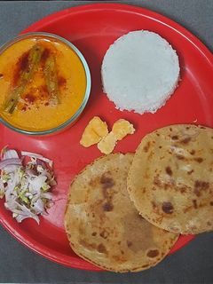 સરગવાની શીંગ નું શાક (Saragva Shing Shak Recipe In Gujarati) રેસીપી મુખ્ય ફોટો