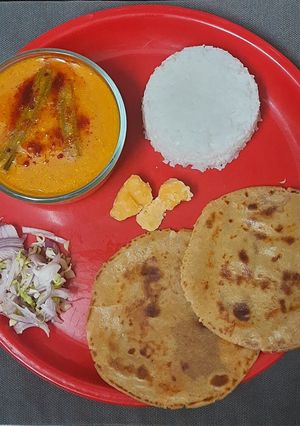 સરગવાની શીંગ નું શાક (Saragva Shing Shak Recipe In Gujarati) રેસીપી મુખ્ય ફોટો