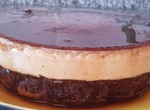 Foto principal de Chocoflan con leche condensada y Brownie