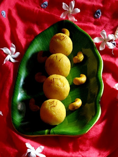 A picture of Kesariya Coconut Ladoo.