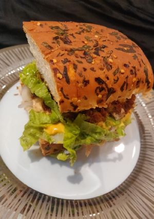 A picture of Multigrain garlic bun.