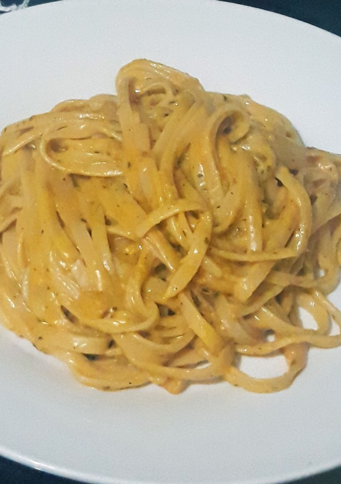 Una foto de Pasta blanca dominicana 🇩🇴 🍝