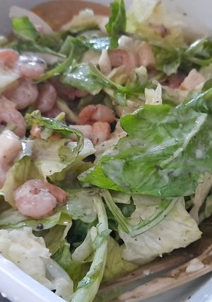 Una foto de Ensalada César de Camarones