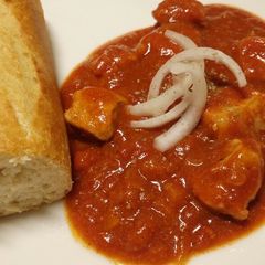 A picture of Store cupboard goulash.
