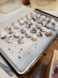 A picture of Rum Balls.