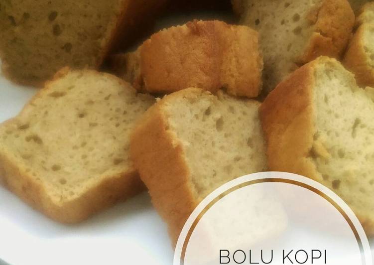 Bolu Kopi Putih Telur (tekstur squishy 😁)