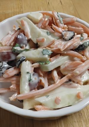 A picture of Nan's Carrot Slaw.