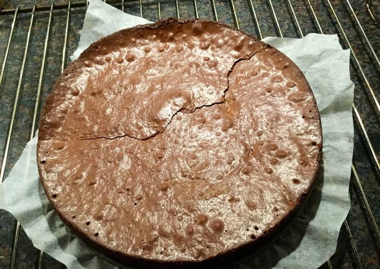 Chokoladekage med syltet calamondinfrugter og is