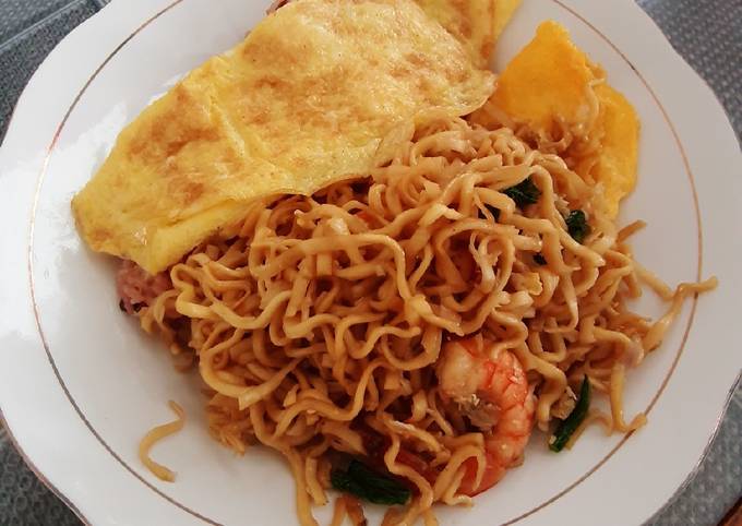 Resep Mie Goreng Jawa / Mie Tek-tek oleh Puppy - Cookpad