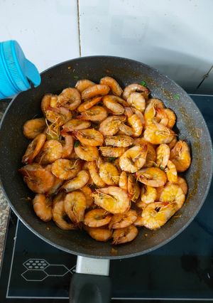 Hình của món Tép bạc Rim mặn ngọt.