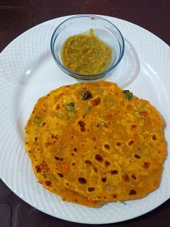 प्याज और गाजर का पराठा रेसिपी मुख्य फोटो