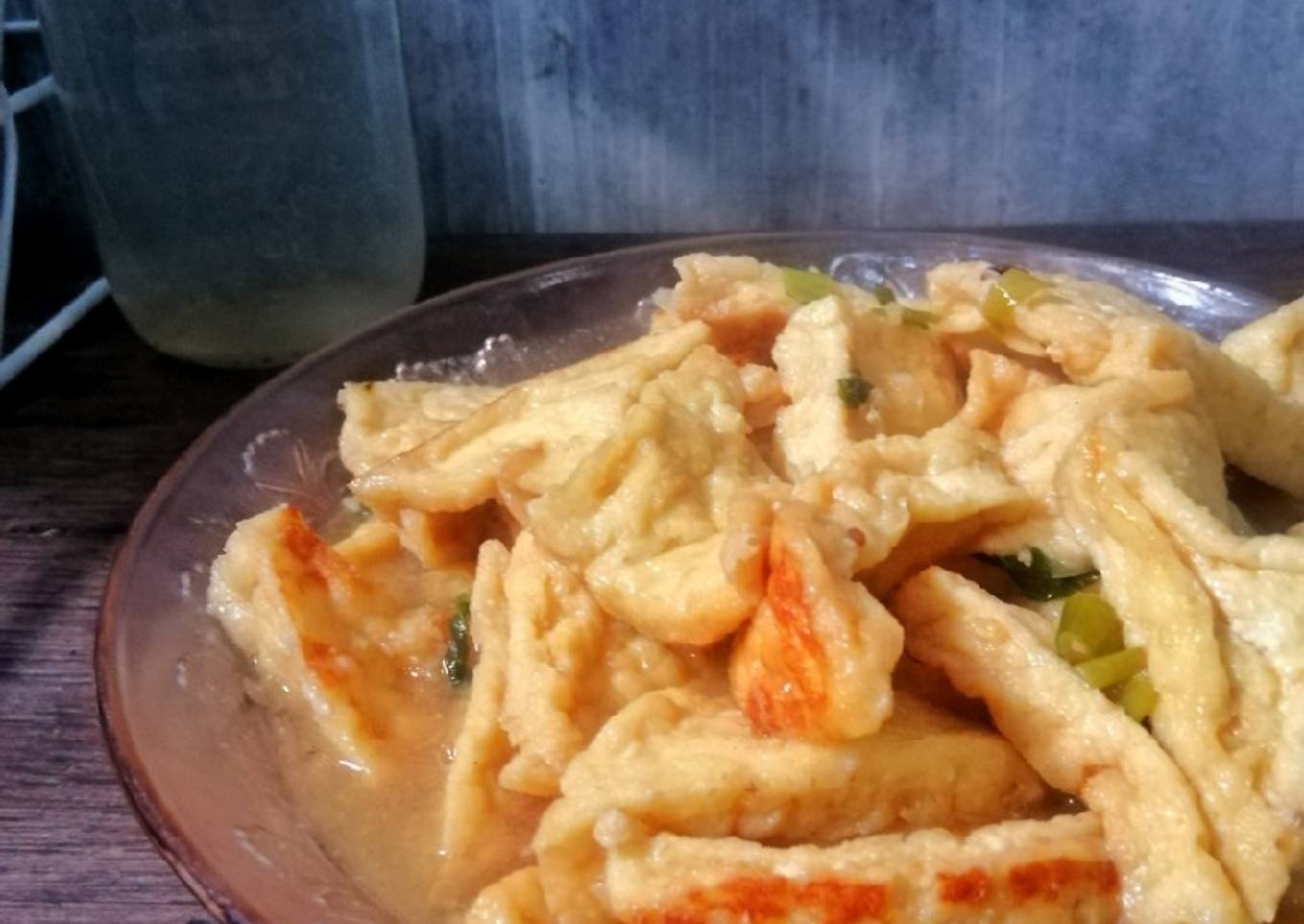 Tahu kuah (bumbu kemiri)