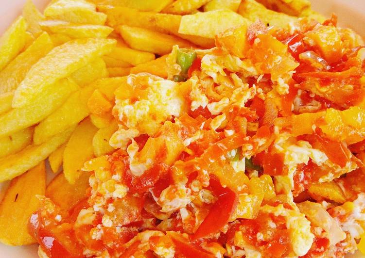 How to Prepare Quick Chips and egg sauce with veggies