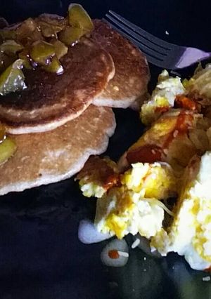 A picture of Apple Pie Pancakes.