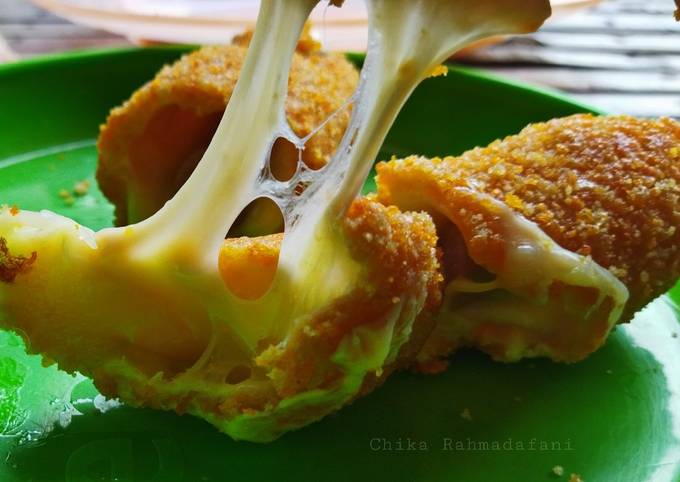 Cara Gampang Menyiapkan Sosdog Mozarella, Lezat