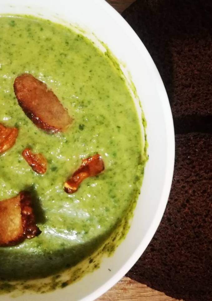 Суп-пюре 🥣 со шпинатом и шкварками
