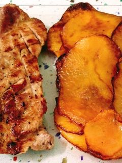 Una foto de Churrasco a la plancha y calabaza frita