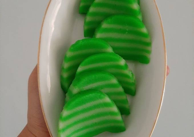 Kue Lapis Pandan Tepung Beras