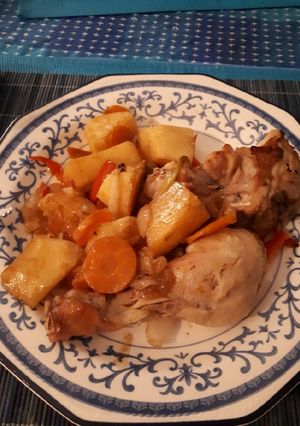 Una foto de Pollo al horno a la mostaza con papa