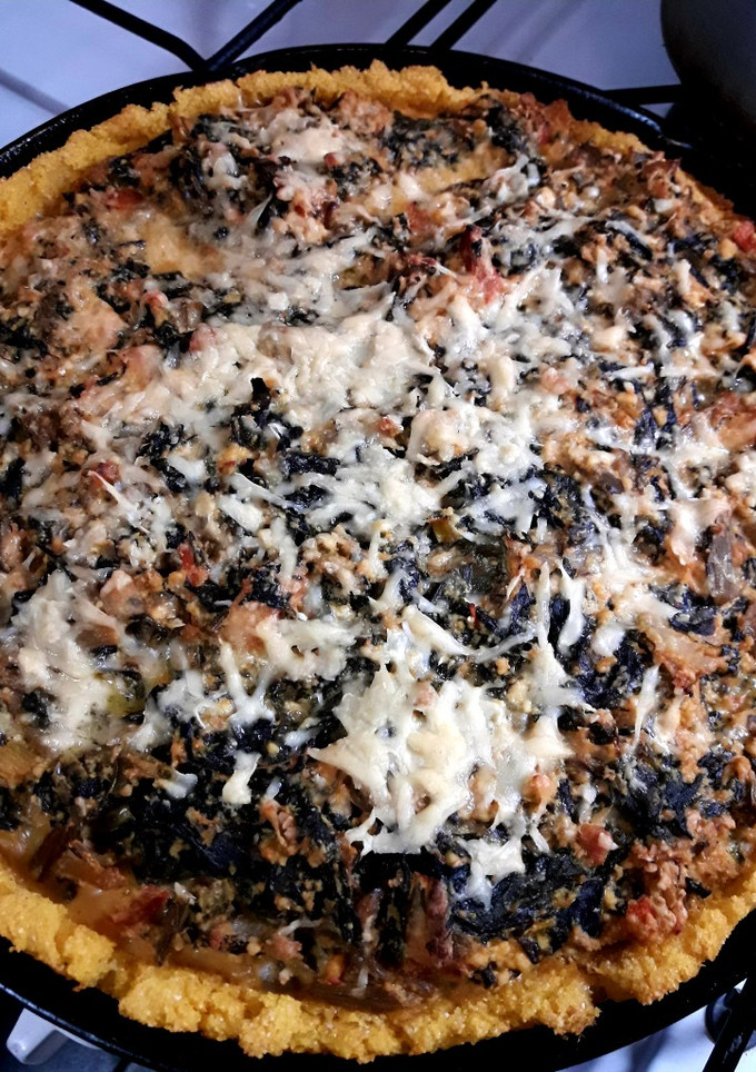 Una foto de Tarta de verduras con masa de polenta