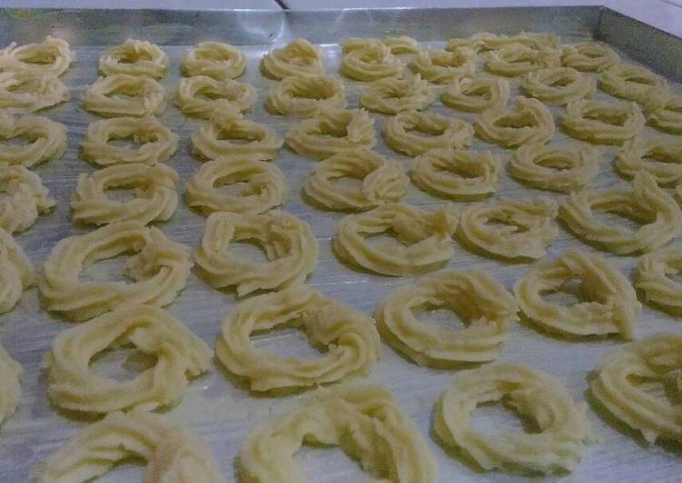 Kue Sagu Keju