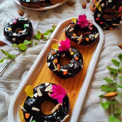 A picture of Choco Glazed Oats Donuts.