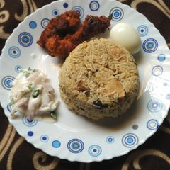 A picture of Thalappakatti Chicken Biryani.