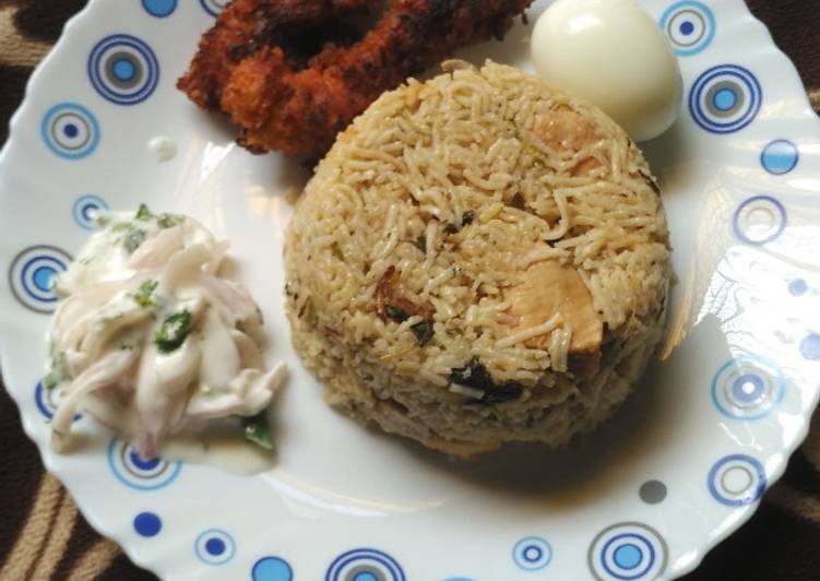 Steps to Prepare Perfect Thalappakatti Chicken Biryani