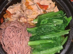 Hình của món Eat clean [d3]: Bún lứt + thịt xào cà chua.