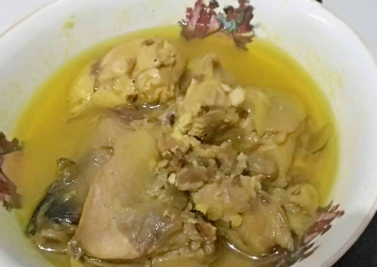 Cara Gampang Menyiapkan Ayam kampung bumbu kuning, Bisa Manjain Lidah