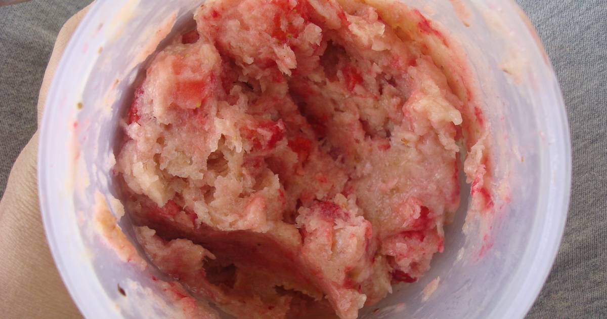 Guiltiless Frozen Banana and Strawberry Ice cream Recipe by Sanaa A