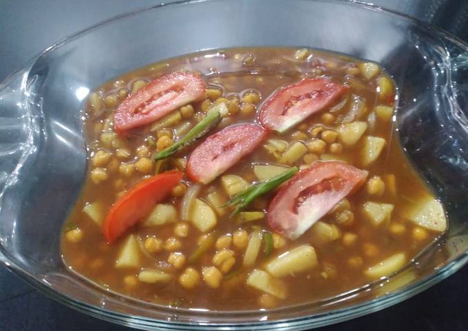 Recipe of Favorite Kathyawari cholay chaat