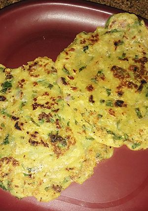 A picture of Aloo chilla.