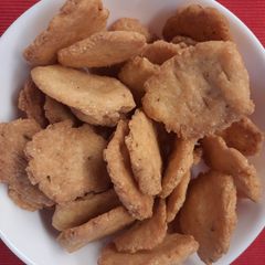 A picture of Wheat Mathri.