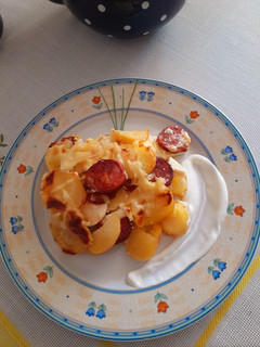 Sajtos rakott krumpli. Gluténmentes Laktózmentes, a sajt tejmentes recept fotója