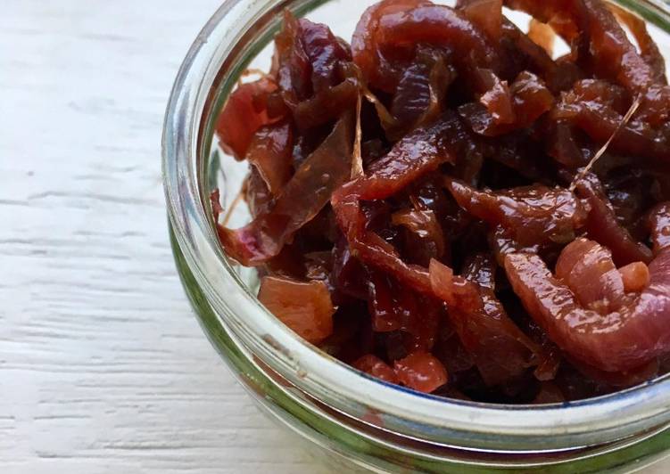 Steps to Make Award-winning Balsamic Onion Chutney