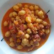 Garbanzos con chorizo picante de León en Mambo