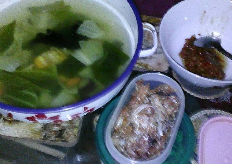 Langkah Mudah untuk Membuat Sayur Asem..by:Erni Hartanti.Amd😍😍😄😘 yang Enak