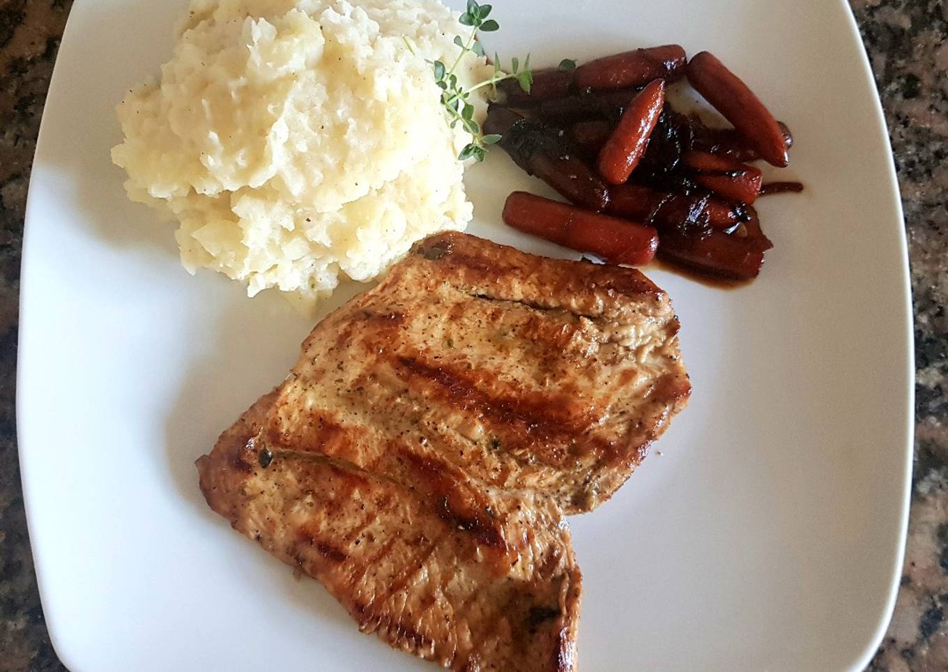 Bife de pollo, puré y zanahoria Baby. #delantaldorado